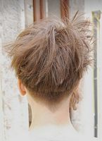 asymetryczne fryzury krótkie - uczesanie damskie zdjęcie numer 99B